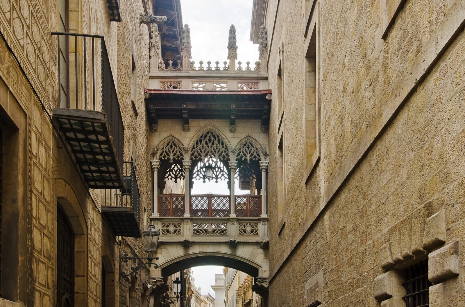 An old cobblestone street in the Gothic Quarter of Barcelona