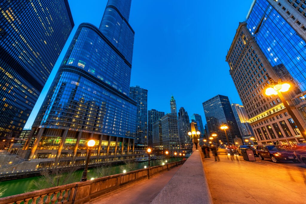 Chicago riverwalk skyline