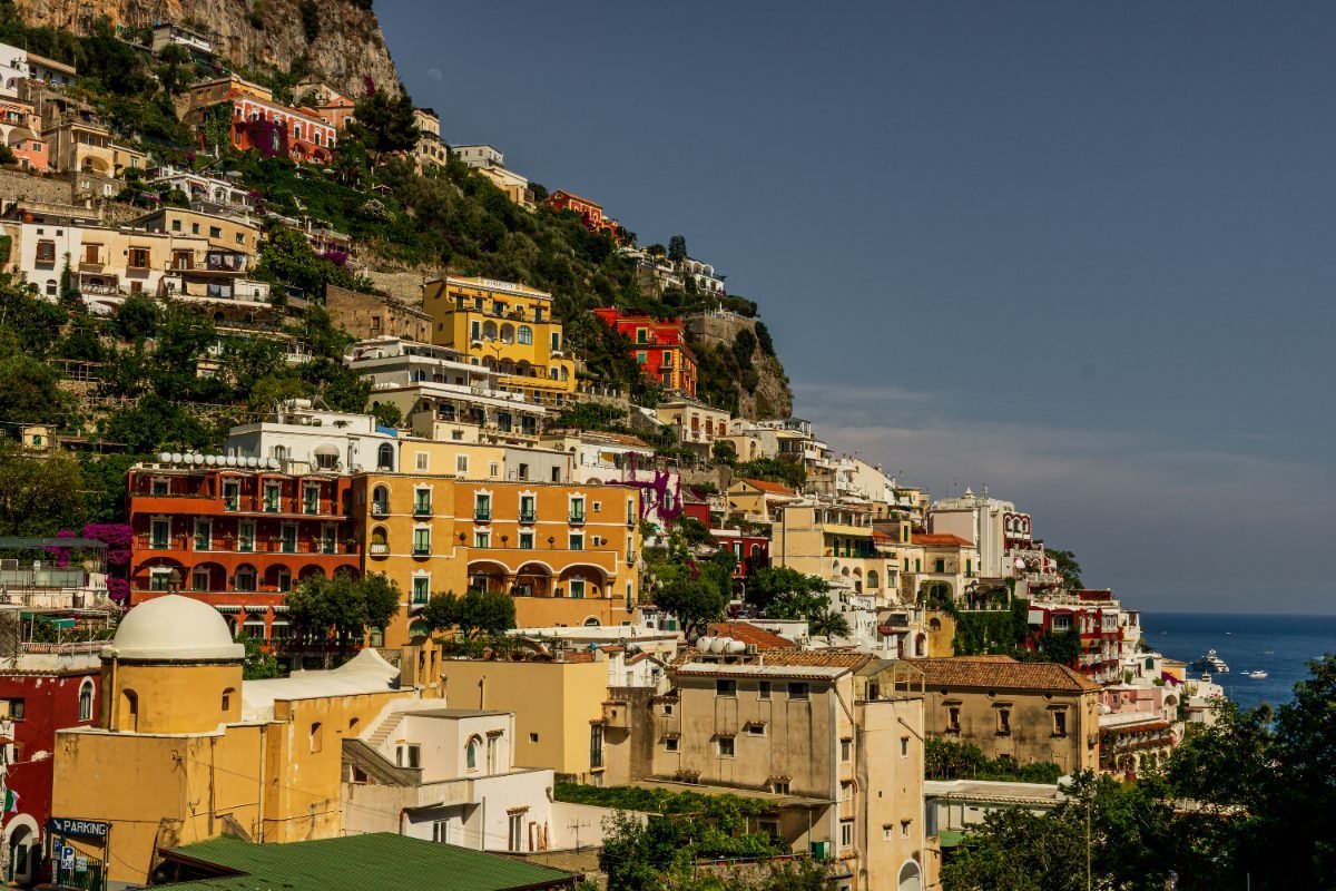 Positano's shoreline and cliffs