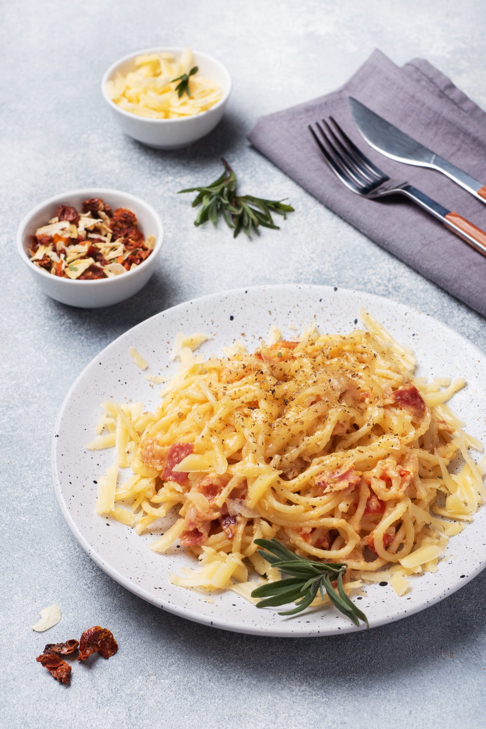 Traditional Roman spaghetti carbonara on a plate