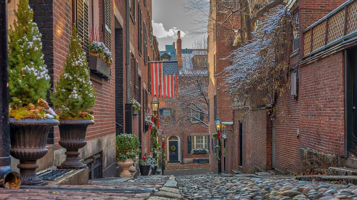 The brick houses and gas lamps of Beacon Hill