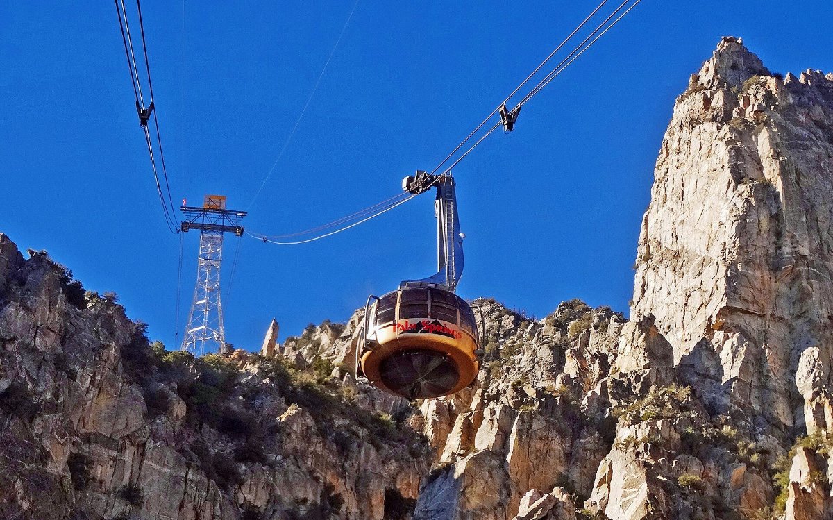 The Palm Springs Aerial Tramway climbing San Jacinto