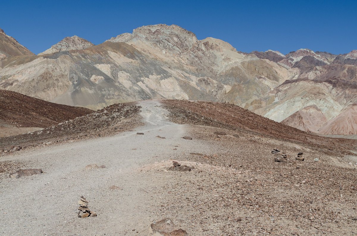 The coloured hills of Artists Palette in Death Valley
