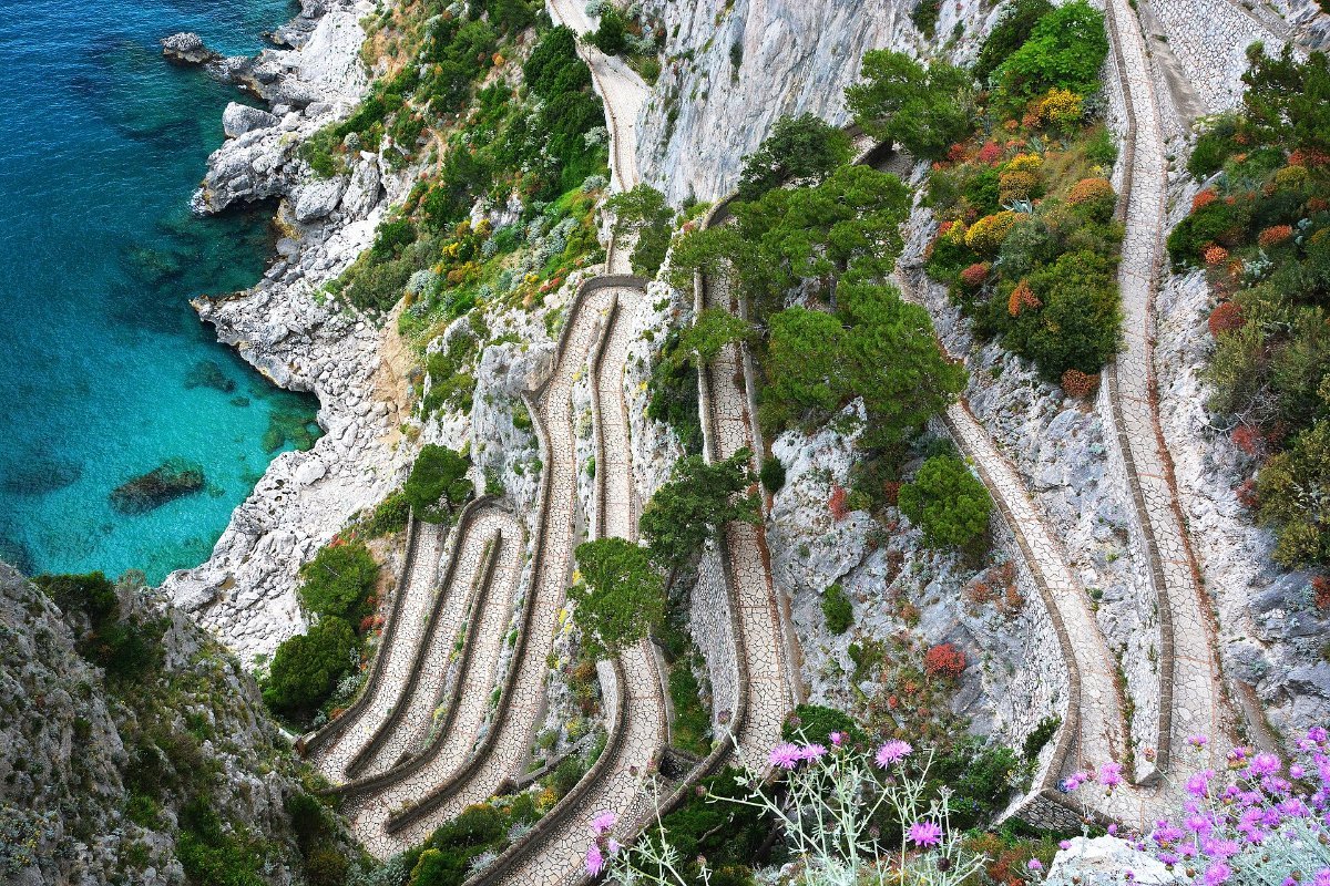 Via Krupp, the hairpin path cut down the Capri cliffs