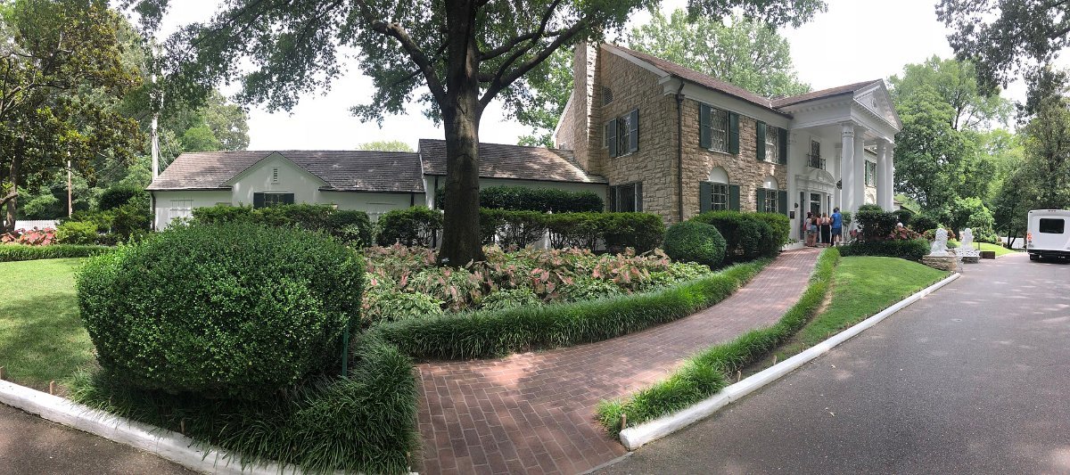 The Graceland mansion in Memphis, Tennessee