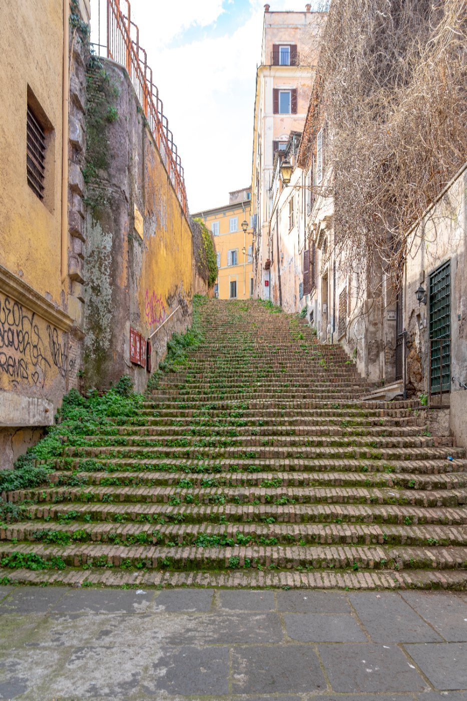 An old staircase on Via di San Onofrio in Rome