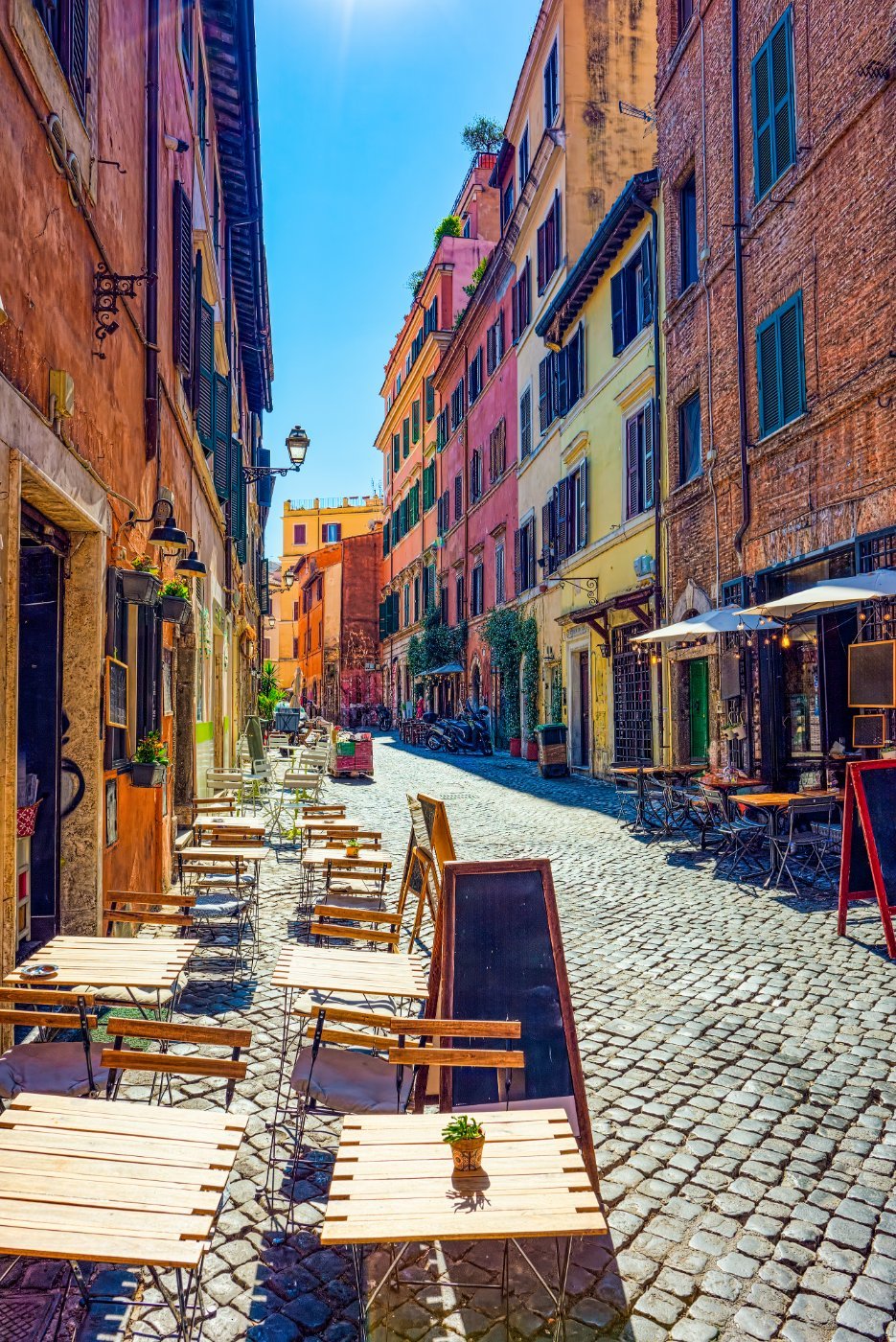 A quiet lane in Trastevere