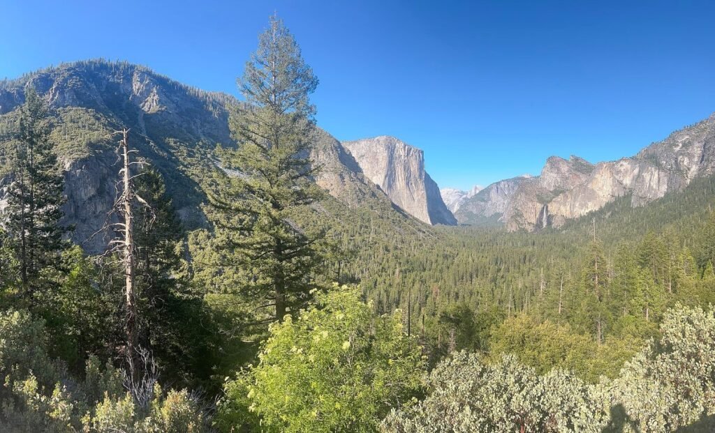 Yosemite Valley from Tunnel View, California