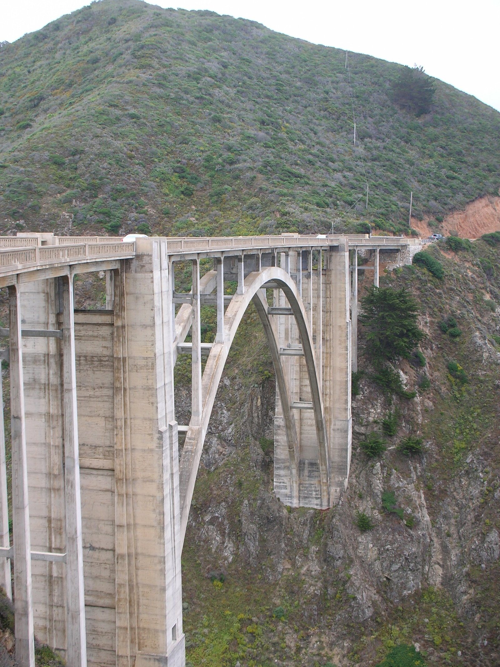 The Bixby Creek Bridge on Highway 1 in Big Sur, California