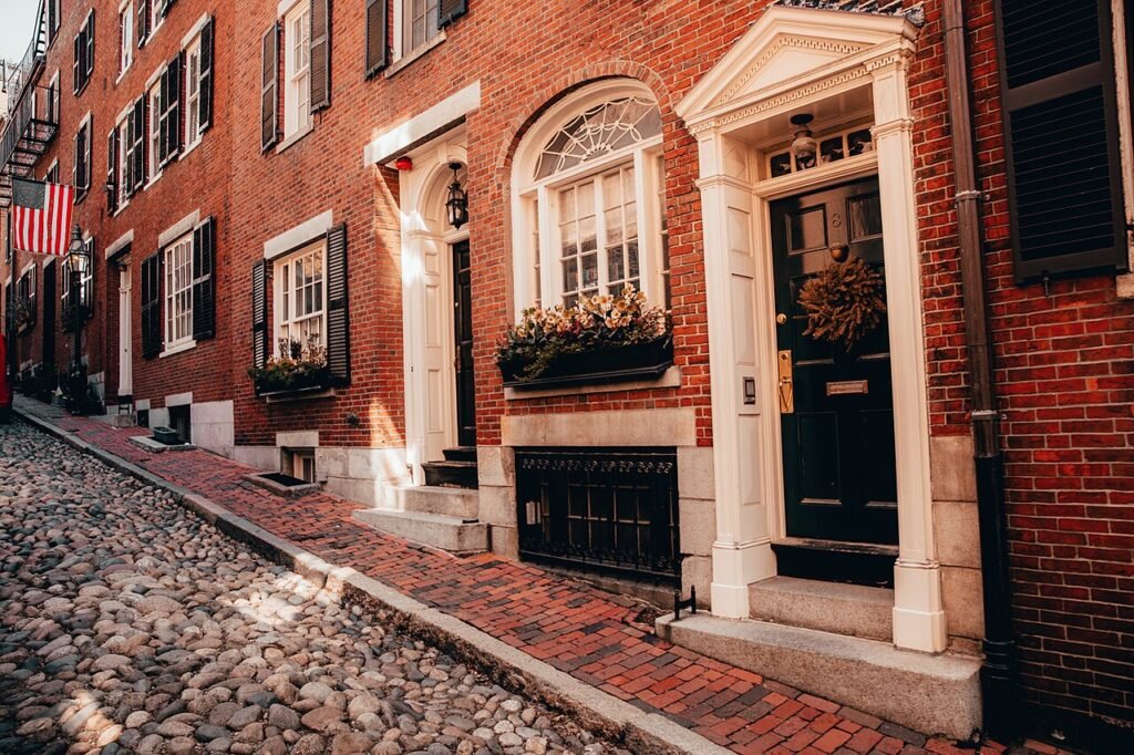 Brick row houses on Acorn Street in Beacon Hill, Boston