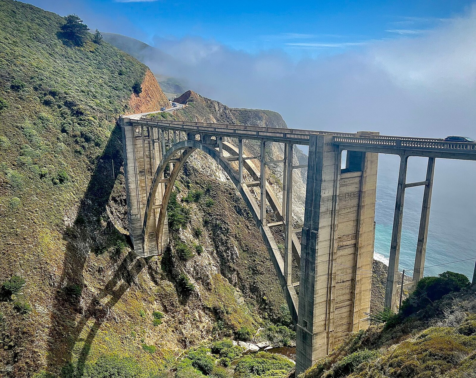 Bixby Creek Bridge on Highway 1 in Big Sur, California
