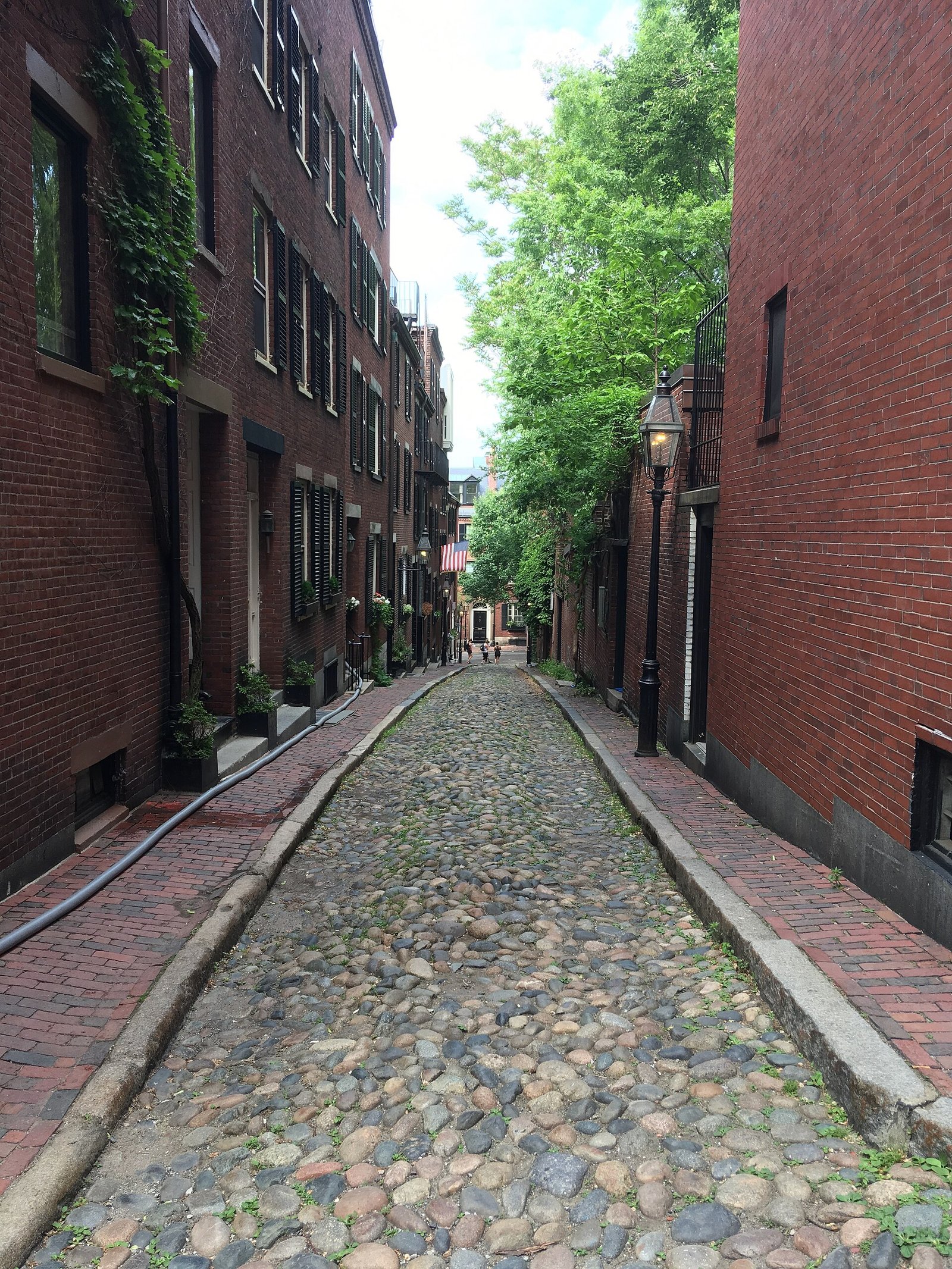 The cobblestones of Acorn Street on Beacon Hill