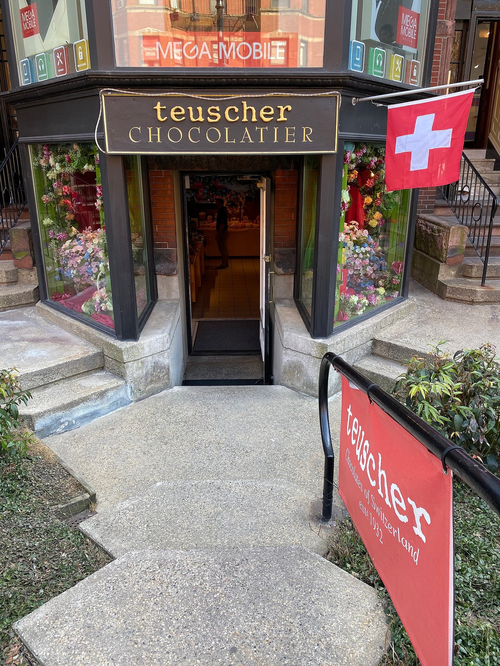 A shopfront on Newbury Street in Back Bay, Boston