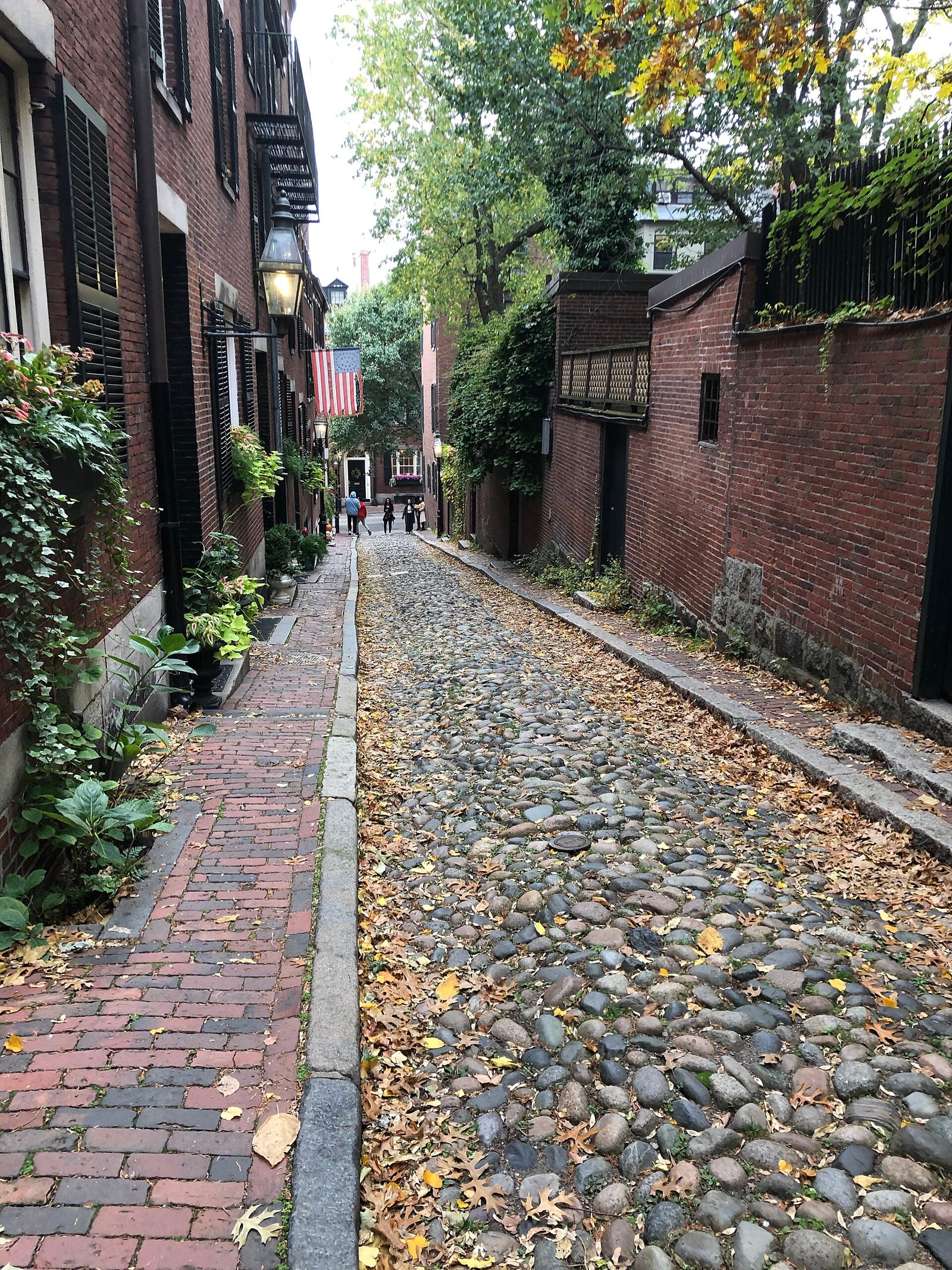 Cobblestones and brick row houses on Acorn Street, Beacon Hill