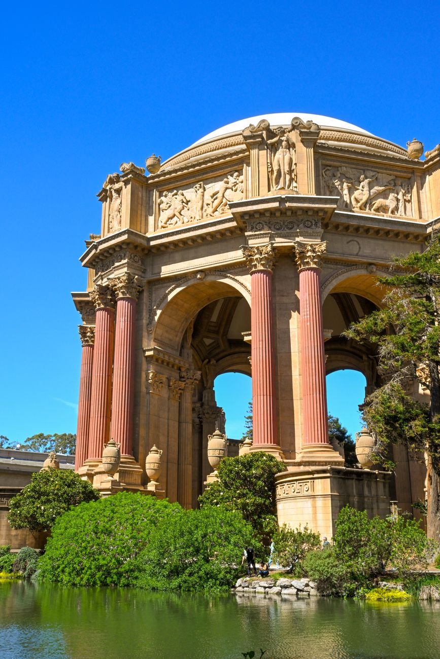 The rotunda and lagoon at the Palace of Fine Arts