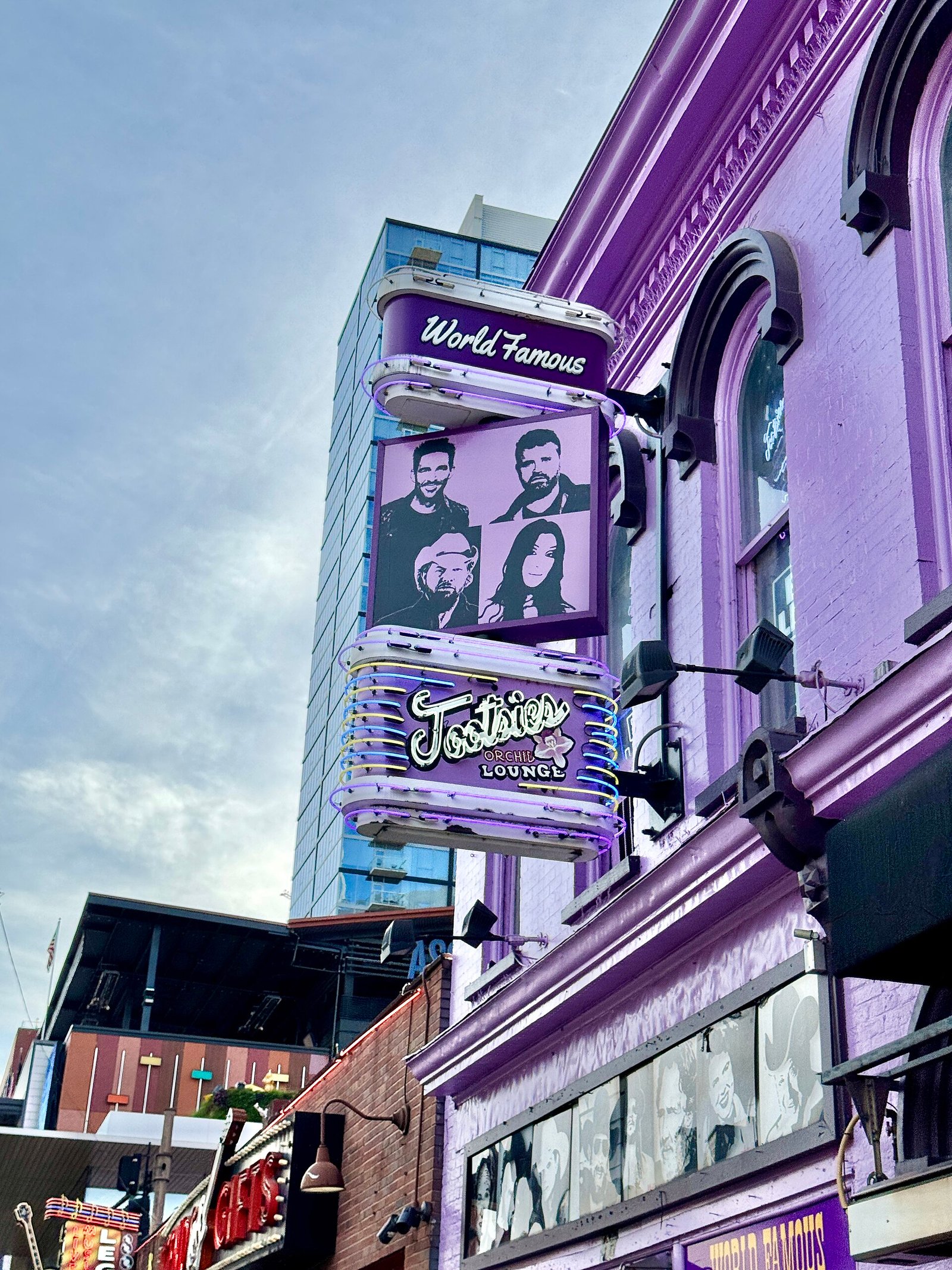 The purple facade of Tootsie's Orchid Lounge on Broadway