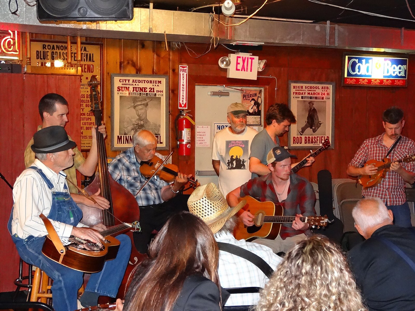 Musicians playing bluegrass at the Station Inn in Nashville