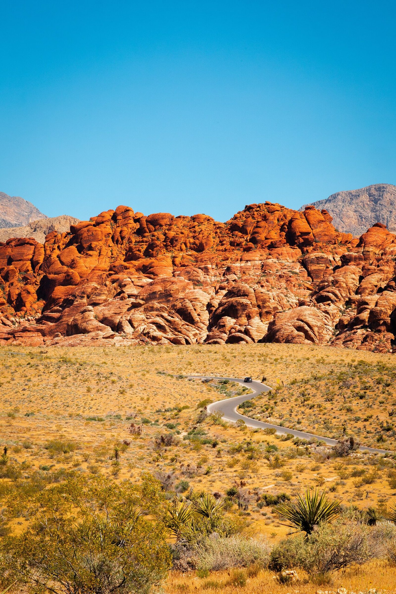 Red sandstone cliffs at Red Rock Canyon outside Las Vegas