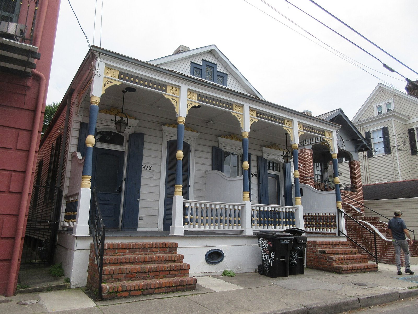 Colourful shotgun houses in the Marigny district of New Orleans