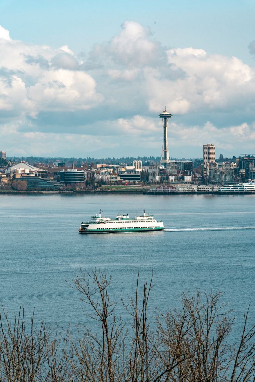 A Washington State ferry crossing Elliott Bay from Seattle